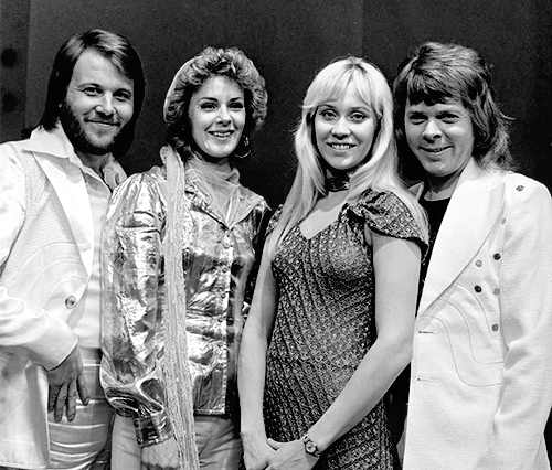 Grand Prix d'Eurovision: Waterloo (ABBA)